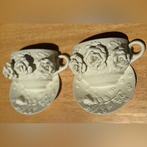 Floral Embossed Teacup and Saucer Wall Hanging Set (set of 2)